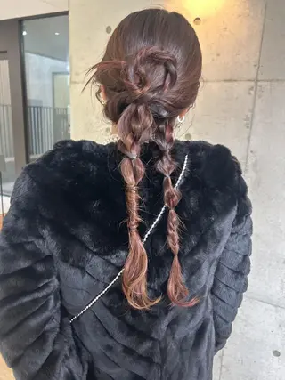 ロング ヘアアレンジ qiie ワンカラー ダブルカラーのヘアスタイル