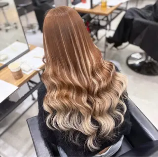 ロング SAKI🫧NEXT 池袋/韓国風カラー✨のヘアスタイル
