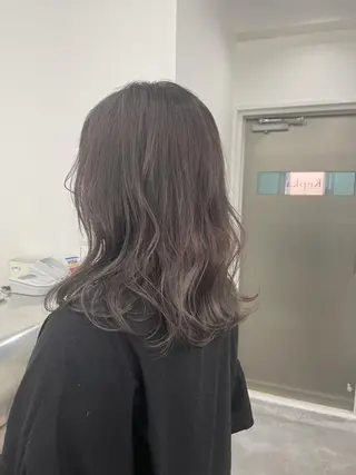 ミディアム カラー セルフホワイトニング Ines渡辺リエのその他イメージ