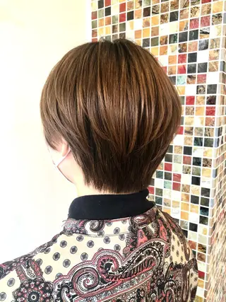 ショート 岩谷 愛依のヘアスタイル