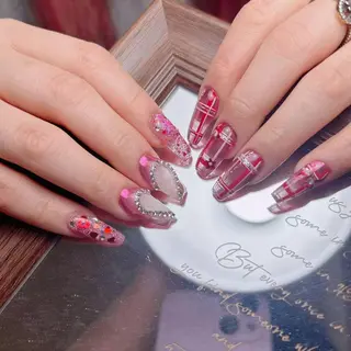 ネイル Di moのネイルデザイン