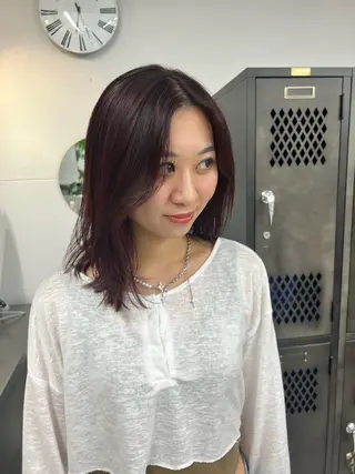 ミディアム INORI /フェイスレイヤーのヘアスタイル