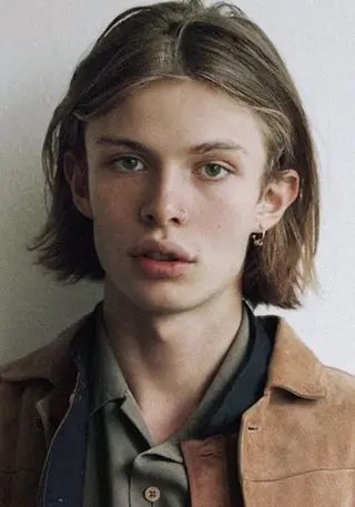 ミディアム メンズ ショートカット無料/ 小顔ショートのヘアスタイル