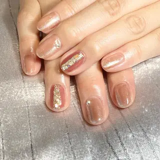 ネイル Flore (フロール)の眉毛・アイブロウイメージ