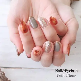 ネイル Petit Fleur所属・青柳 亜梨奈のマツエク・マツパデザイン