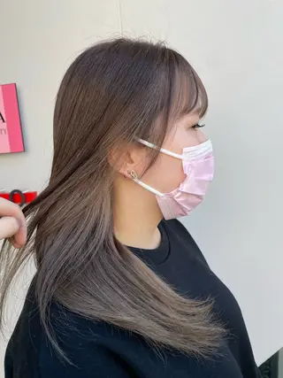 セミロング カラー lumier juriaのヘアスタイル