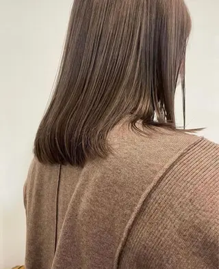 ミディアム カラー 韓国レイヤーカット 🫧大阪梅田レイヤーのヘアスタイル