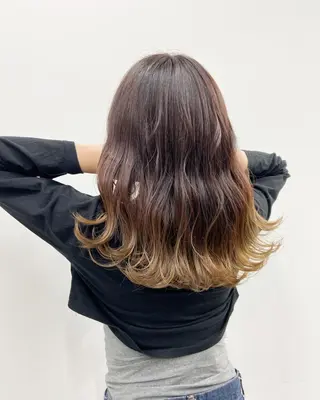 ミディアム カラー 🦄インナーカラー 🦄貫井彩花のヘアスタイル