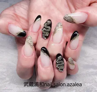 ネイル R inのネイルデザイン