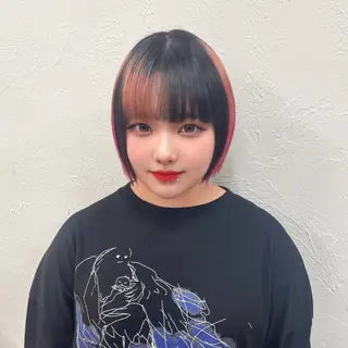 ショート カラー HIKARI🐈‍⬛ レイヤー×デザインのヘアスタイル