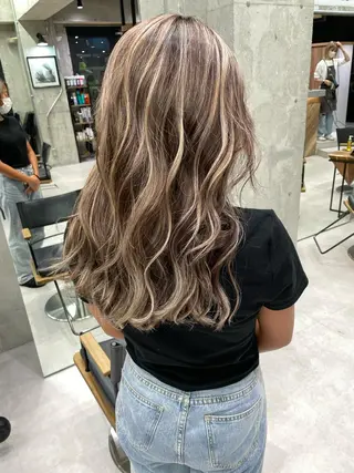 ロング カラー LUSTRE クロサワのヘアスタイル