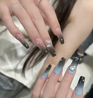 ネイル 高木 維麗絲のネイルデザイン