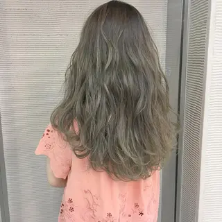 ロング カラー パーマ ヘアアレンジ ハイトーン特化🤍 浦住のヘアスタイル