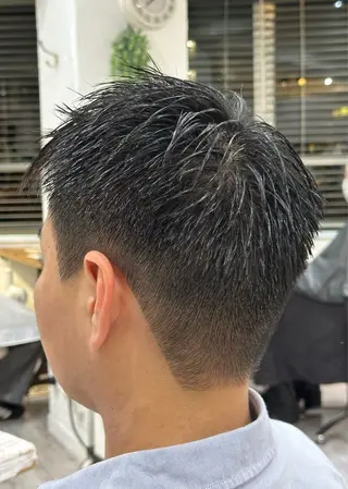 ショート メンズ スパイキー/ ピンパーマ/緑川雄也のヘアスタイル