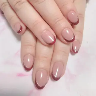 ネイル エステとネイル ローズコンフォートのネイルデザイン