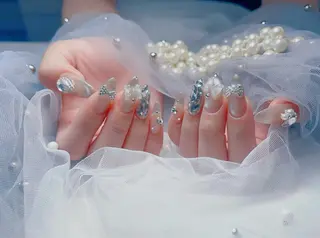 ネイル KiKO 🌻ひまわりサロンのネイルデザイン