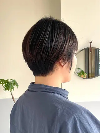ショート ノエ/ インナーカラー/高岳のヘアスタイル