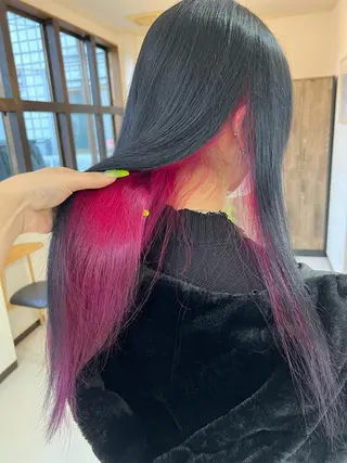 セミロング カラー 松本 菜那のヘアスタイル