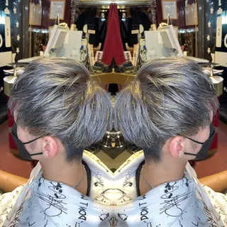 ショート カラー 👑派手髪/カット 👑ANRYのヘアスタイル