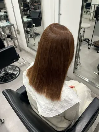 カラー Bond Story white所属・やまもと ここのヘアスタイル