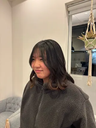 ミディアム MAHAE 中司のヘアスタイル