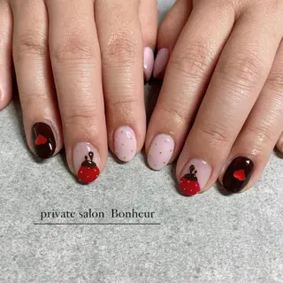 ネイル BONHEUR Annaのネイルデザイン