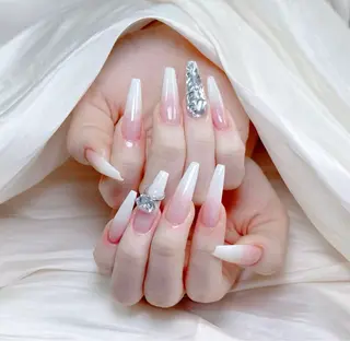 ネイル 小 雨のネイルデザイン