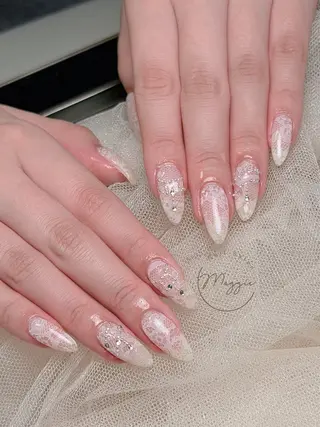 ネイル Maggie Nail🦩のネイルデザイン