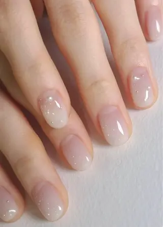 ネイル 高木 維麗絲のネイルデザイン