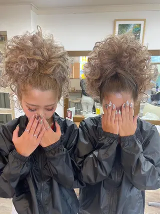 セミロング LOPEZ LAB所属・🦁LOPEZLAB /RUNA🌙のヘアスタイル