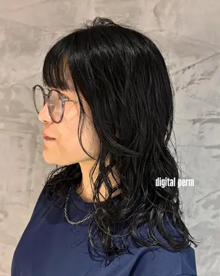 ロング KAREN（ému） 伏見/カットモデルのヘアスタイル