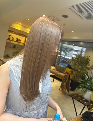 ロング hoNua. 栄/透明感カラーのヘアスタイル