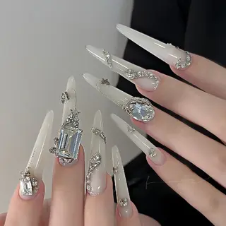 ネイル 鈴木 彩星のネイルデザイン