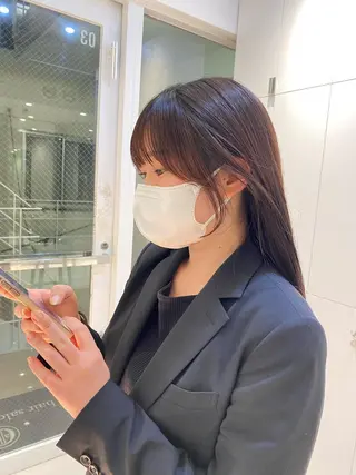 セミロング カラー ヘアアレンジ 赤み消しグレージュ 🫒ｒｅｏｎのヘアスタイル