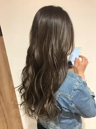 ミディアム カラー AMI Hair  supply所属・髪質改善カラー 韓国風レイヤーのヘアスタイル