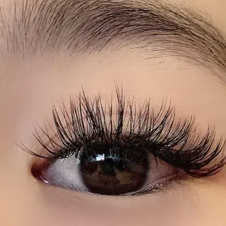 マツエク・マツパ East AkkA eyelash所属・オザキ -のマツエク・マツパデザイン