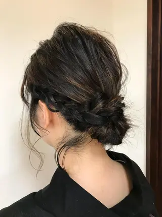 ミディアム ヘアアレンジ スズキ シオリのヘアスタイル