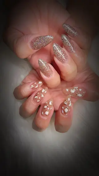 ネイル 関山 志乃のネイルデザイン