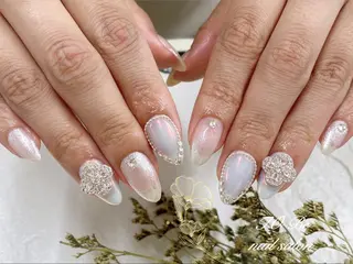 セミロング ネイル Nail Salon To Beのネイルデザイン
