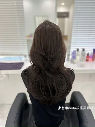 ロング カラー 赤み消し透明感🩶 銀座Ryota🩶のヘアスタイル