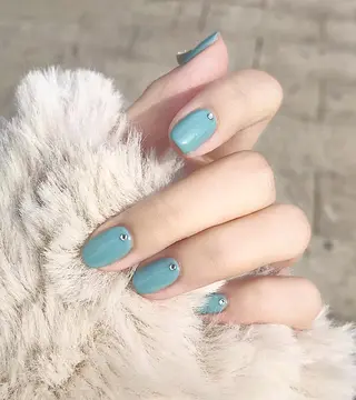 ネイル RAFFINE 月🦋🩵のネイルデザイン