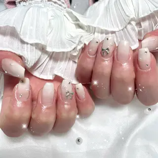 ネイル 🎀藤沢ガーリーネイ ル/長さ出し🎀のネイルデザイン
