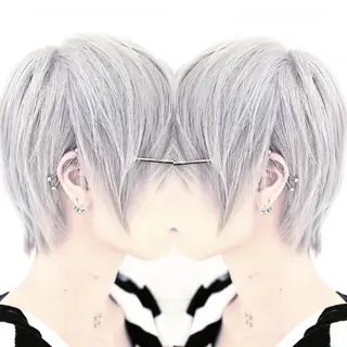 ショート カラー 及川シゲル 髪質改善講師のヘアスタイル