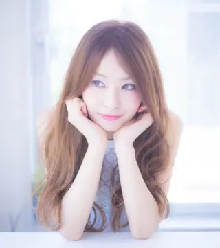 ロング glow up by 24 稲葉店所属・glowupby24 稲葉店　鈴木充子のヘアスタイル