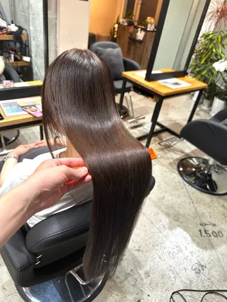 ロング カラー ✨髪質改善/ハイトー ン/艶髪高山のヘアスタイル