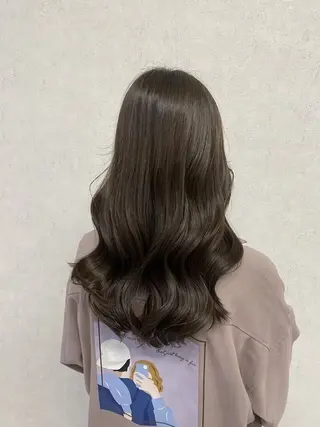 ロング カラー Earth浜町店所属・西村 美依奈のヘアスタイル