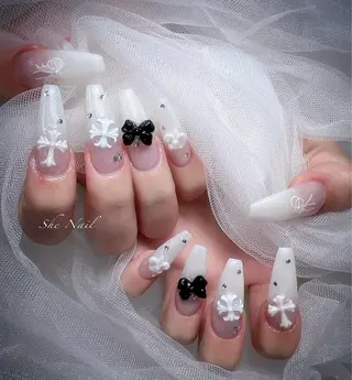 ネイル She   Nail所属・ISA_ BELLAのネイルデザイン