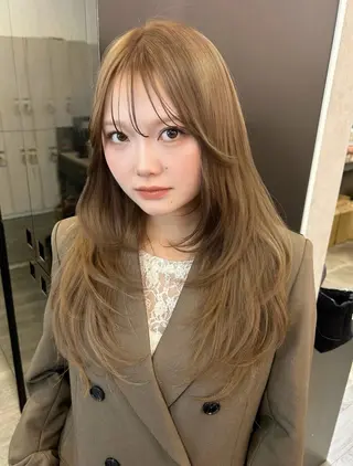 カラー 🫧ミルクティー ブリーチRIKU🫧のヘアスタイル