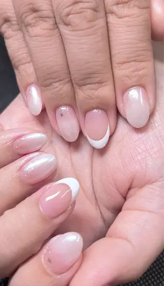 ネイル Emiネイルサロン＆スクール所属・Yui ゆいのネイルデザイン