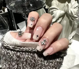 ネイル 🍑 momo_nailのネイルデザイン